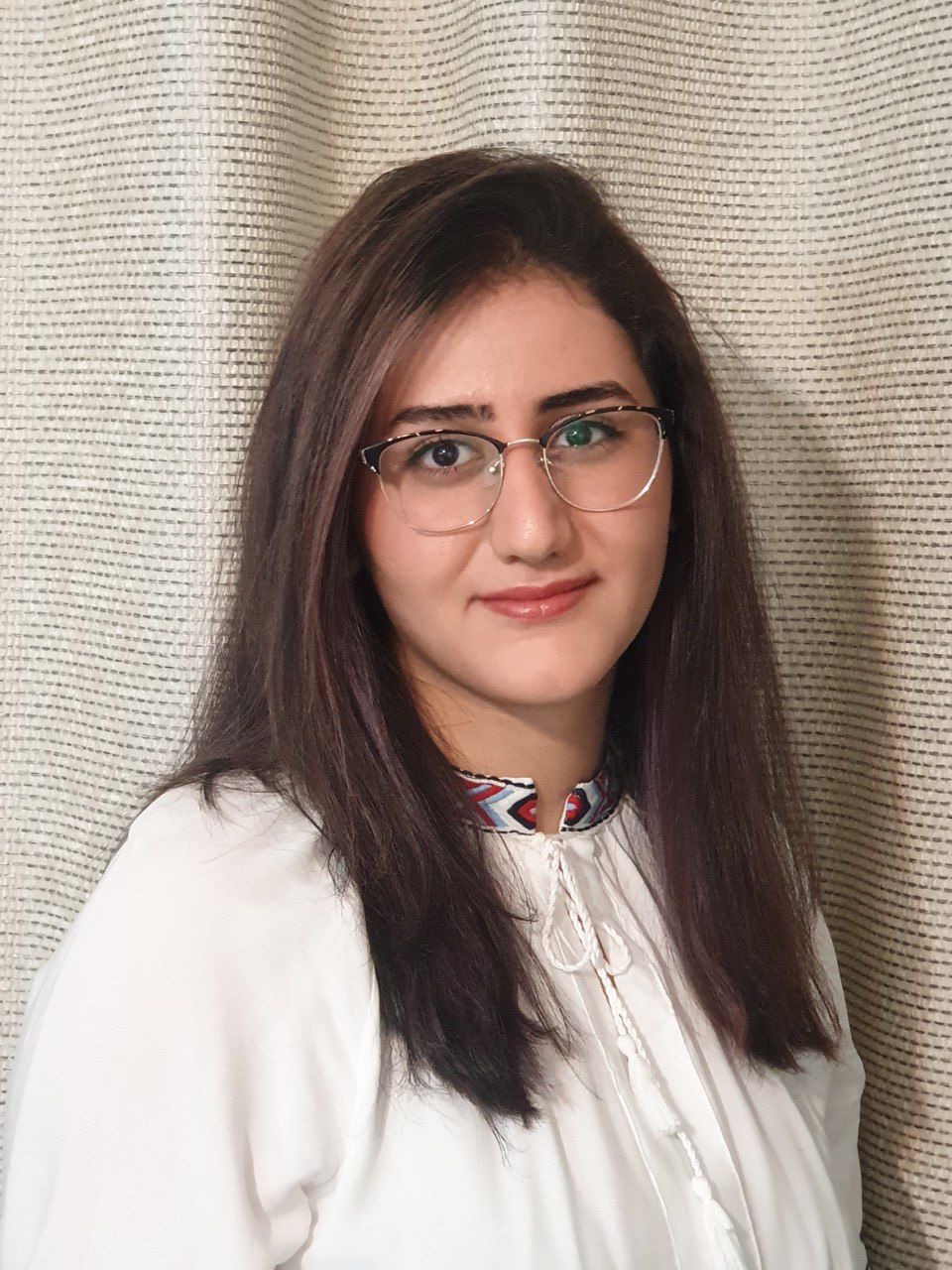  Mahsa Asgari