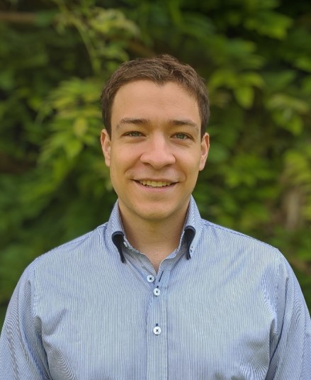  Tobias Weber