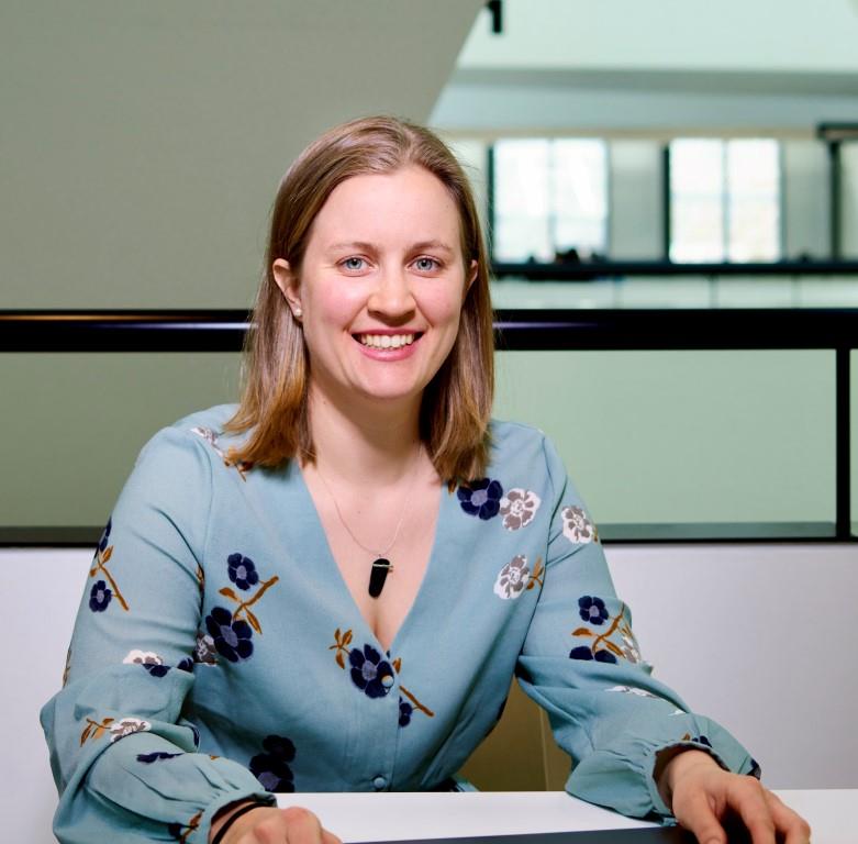 Dr. Lena Bruhin